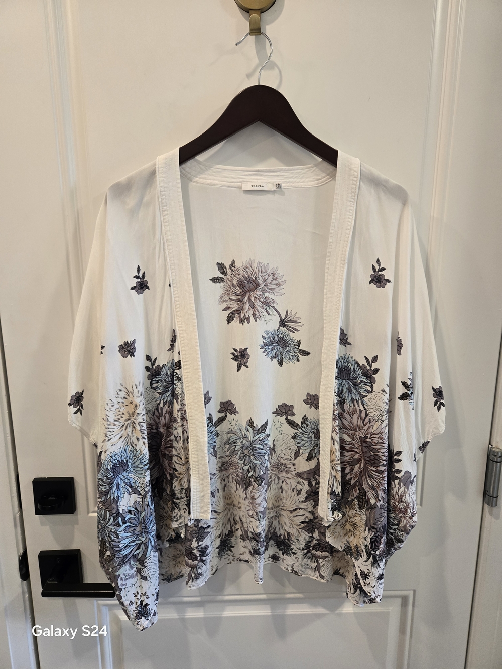 Talula White Floral Draped Kimono